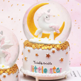 Unicorn Işıklı Müzikli Kar Küresi